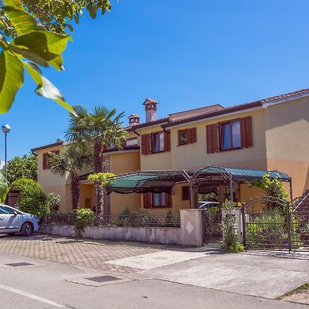 Apartments Masek Poreč Exterior foto