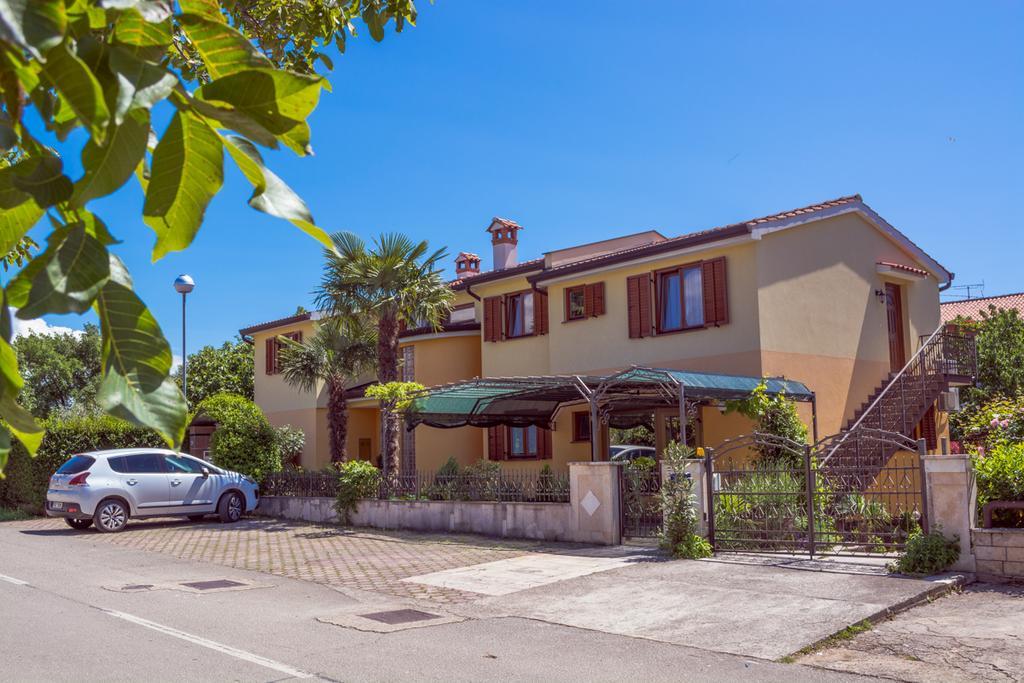 Apartments Masek Poreč Exterior foto